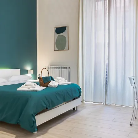 Rua De Mar Chiatamone