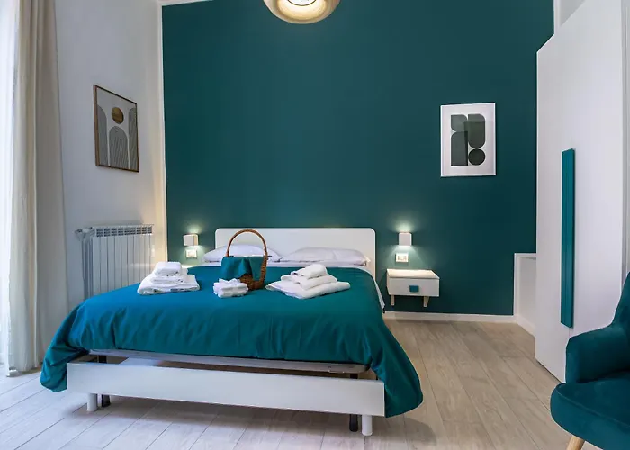 Rua De Mar Chiatamone 4*