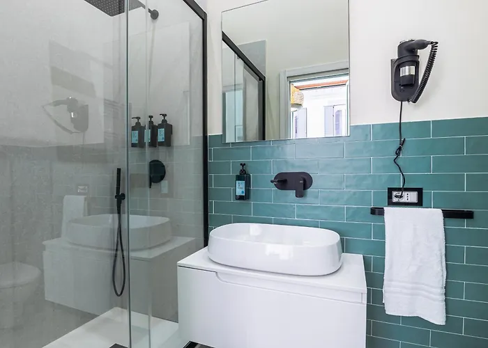 Rua De Mar Chiatamone