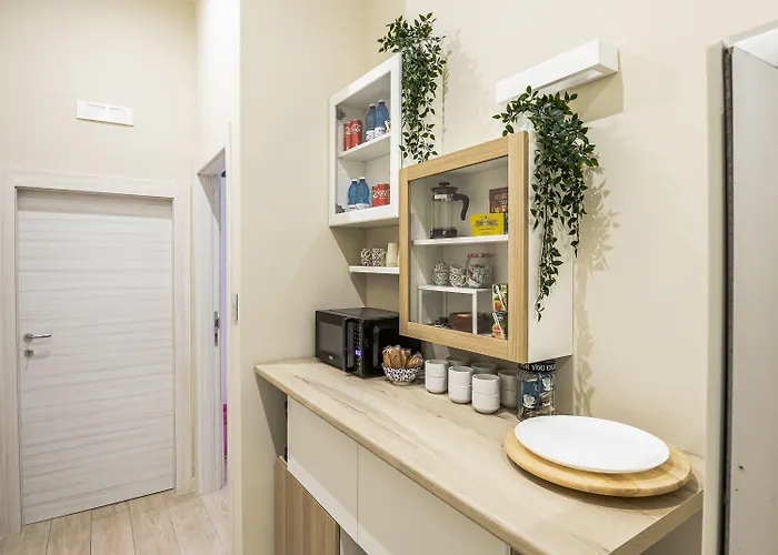 Rua De Mar Chiatamone Πανσιόν 4*