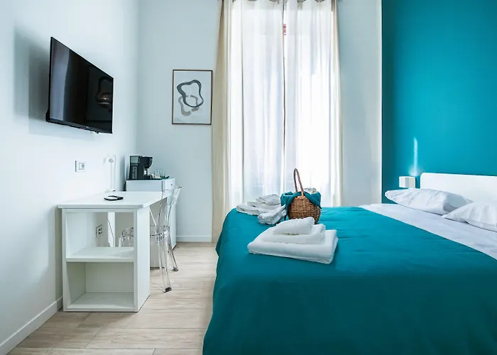 Rua De Mar Chiatamone 4*