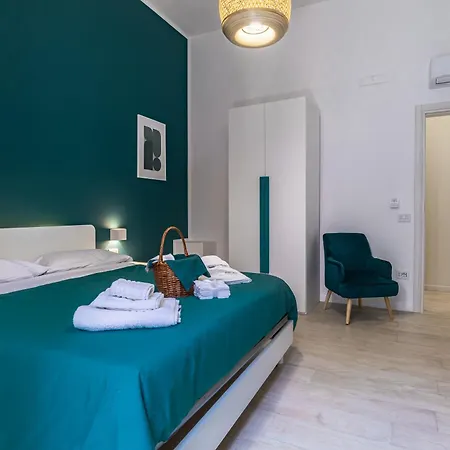 Pensionat Rua De Mar Chiatamone 4*
