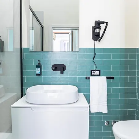 Rua De Mar Chiatamone