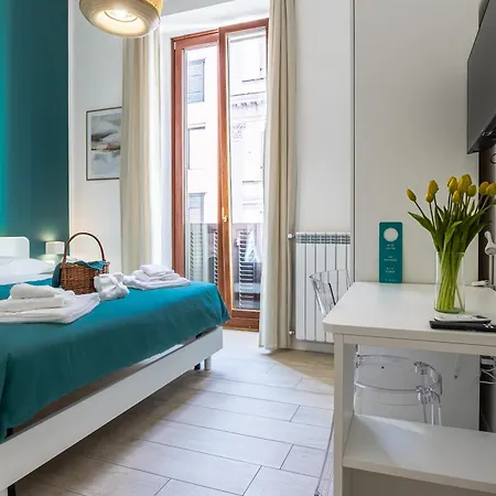 Rua De Mar Chiatamone بيت ضيافة