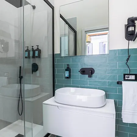 Rua De Mar Chiatamone