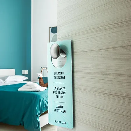 Rua De Mar Chiatamone Pensión Nápoles